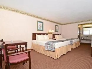Baymont By Wyndham Il Motel Danville
