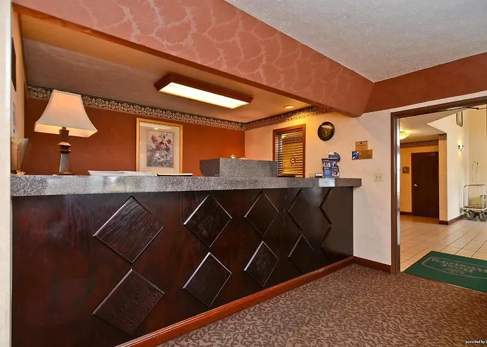 Baymont By Wyndham Il Motel