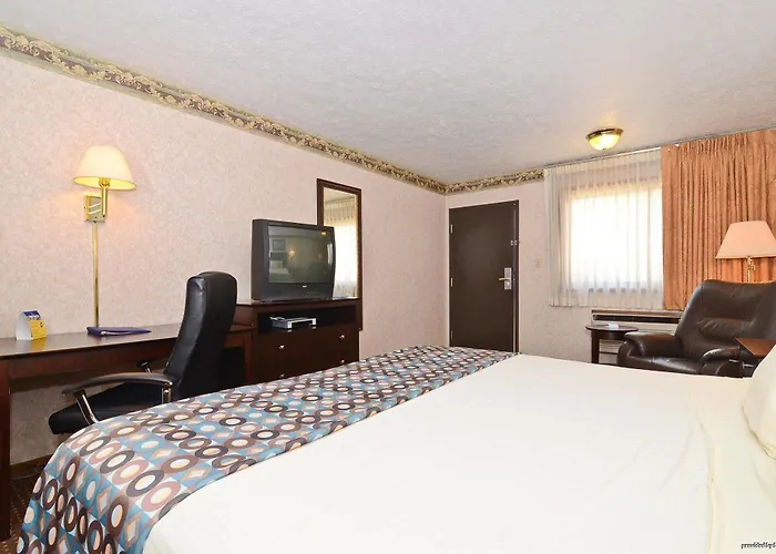 Baymont By Wyndham Il Motel Danville